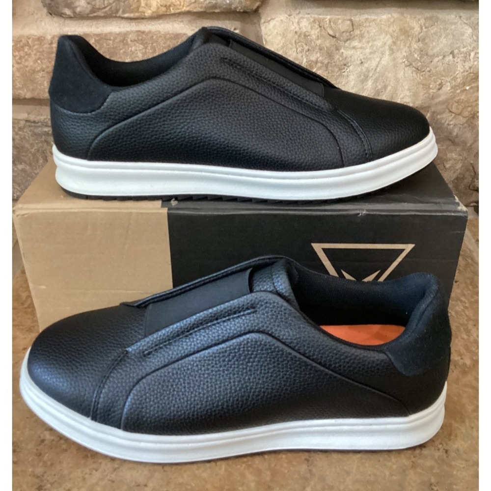 Vance Co Matteo WD Mens 9.5 Slip On Sneakers Black White Vegan Foam New